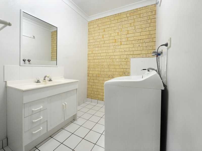 1 Adina Street, Cannonvale QLD 4802