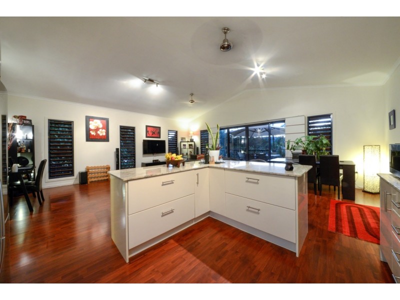 48 Eshelby Drive, Cannonvale QLD 4802