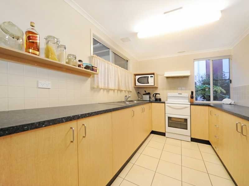 2/3 Maeva Street, Jubilee Pocket QLD 4802