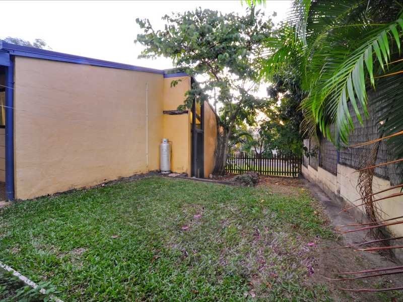 17 Wambiri Street, Cannonvale QLD 4802
