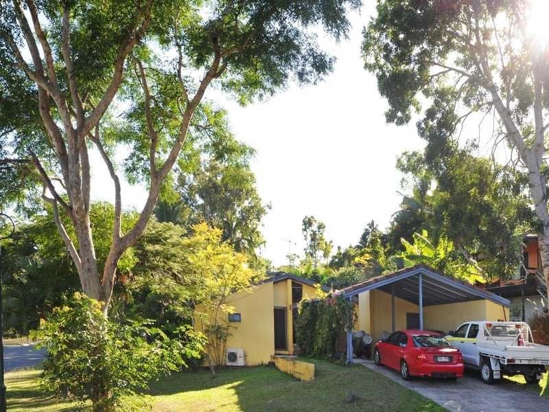17 Wambiri Street, Cannonvale QLD 4802