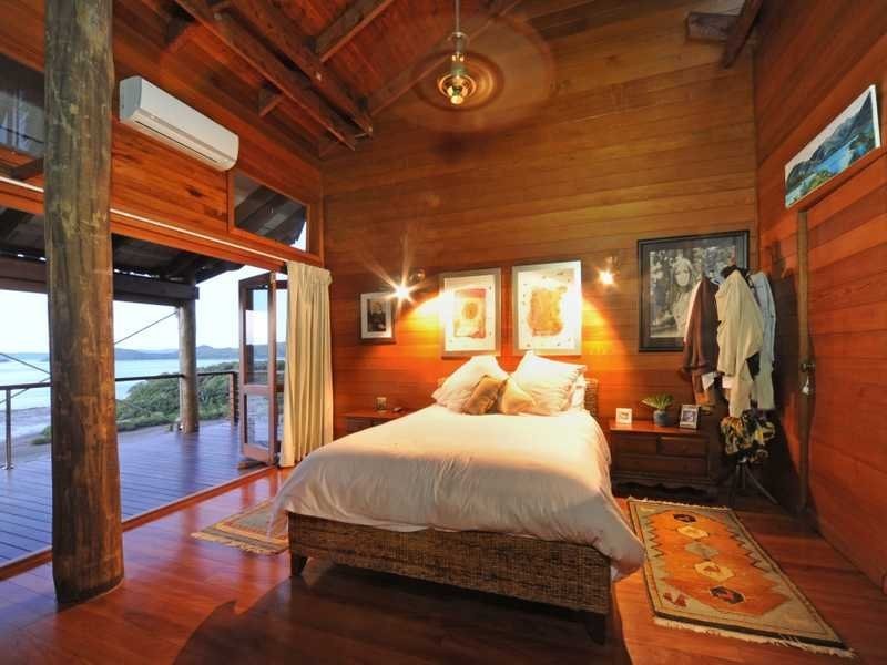 7 Warrain Street, Shute Harbour QLD 4802