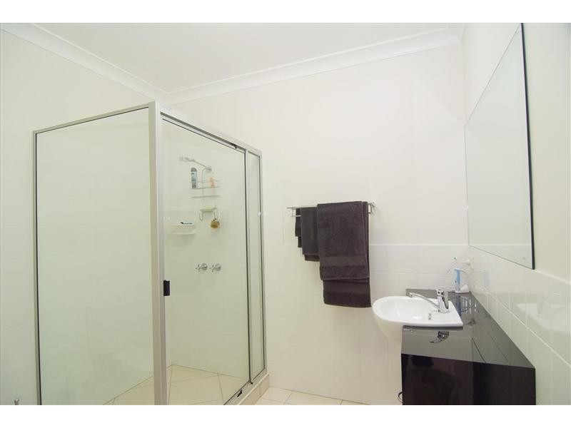 2/3 Shelter Court, Jubilee Pocket QLD 4802