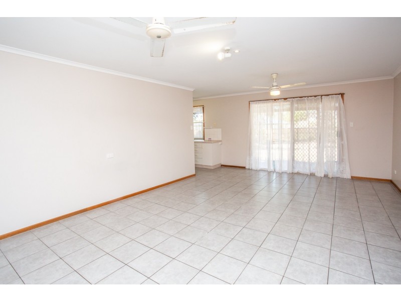 7 Grace Avenue, Cannonvale QLD 4802