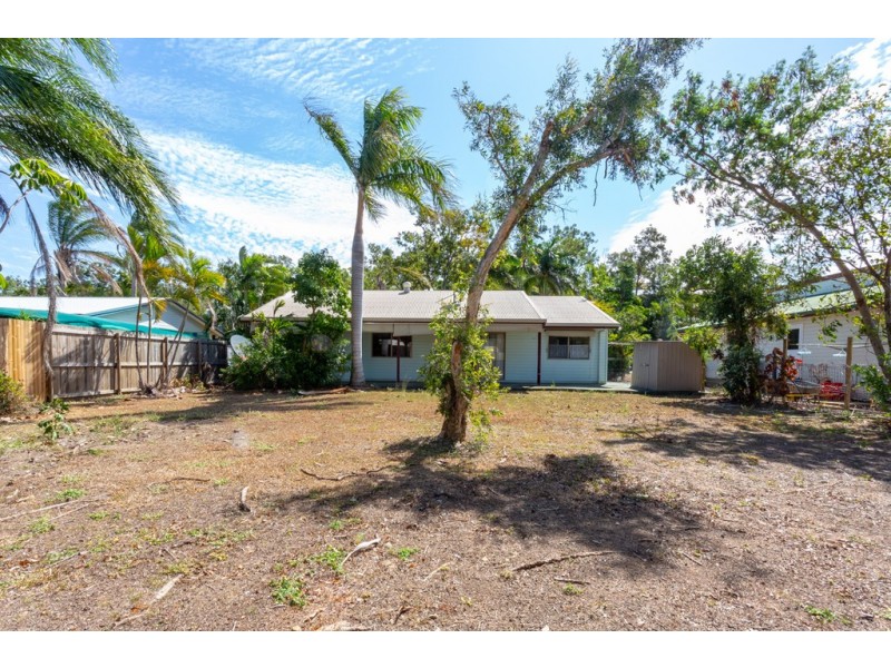 7 Grace Avenue, Cannonvale QLD 4802