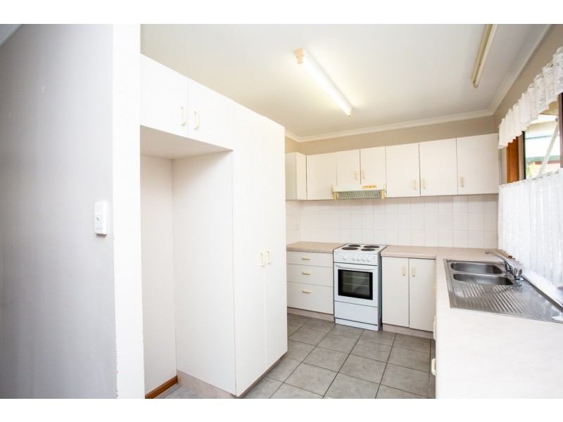 7 Grace Avenue, Cannonvale QLD 4802
