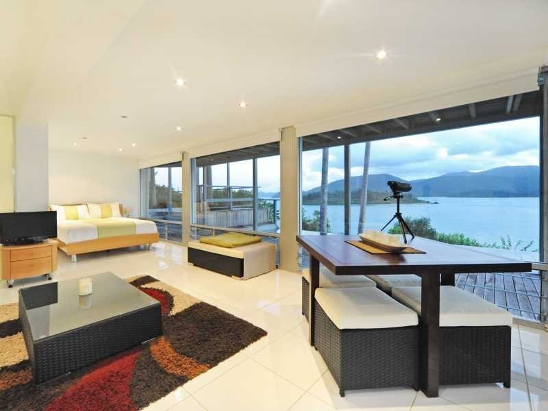 29 Warrain Street, Shute Harbour QLD 4802