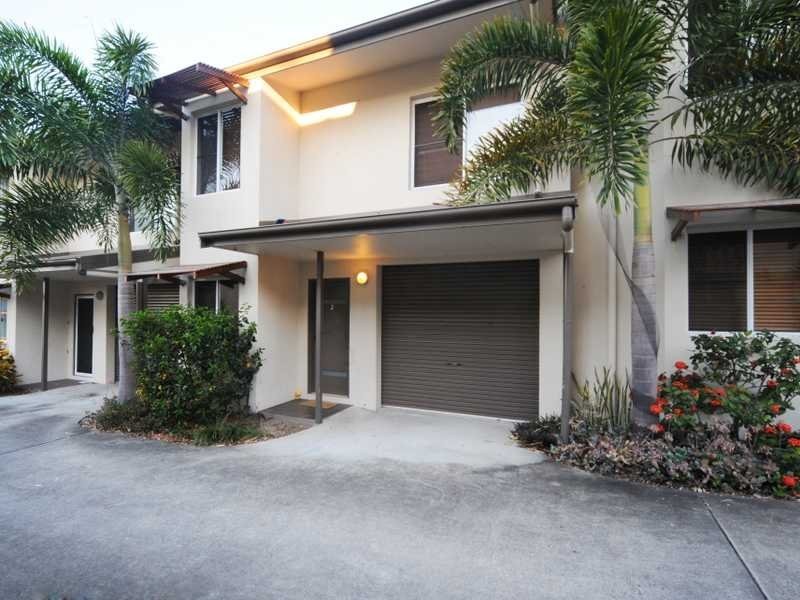 2/6 Salmon Street, Cannonvale QLD 4802