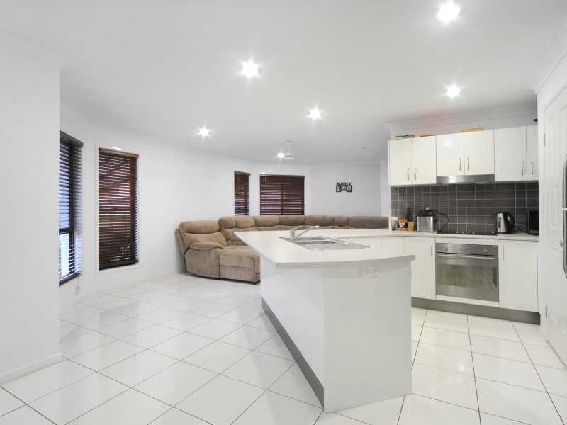 7B Wills Court, Cannonvale QLD 4802