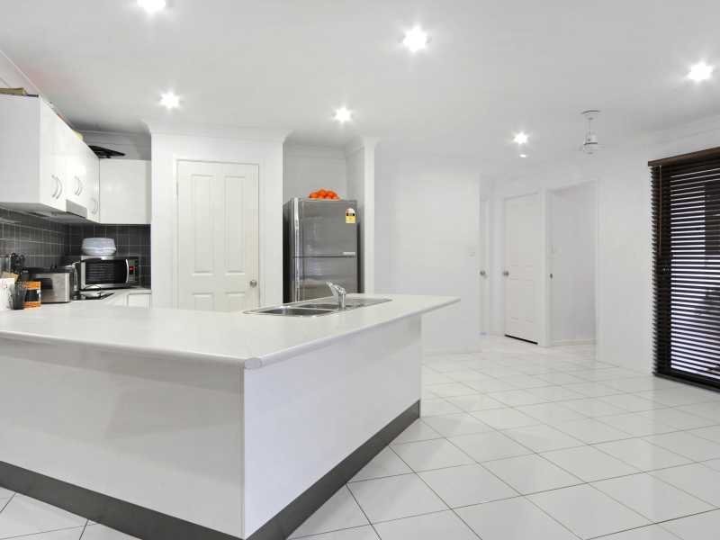 7B Wills Court, Cannonvale QLD 4802