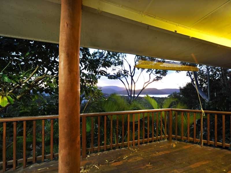 19 Warruga, Cannonvale QLD 4802