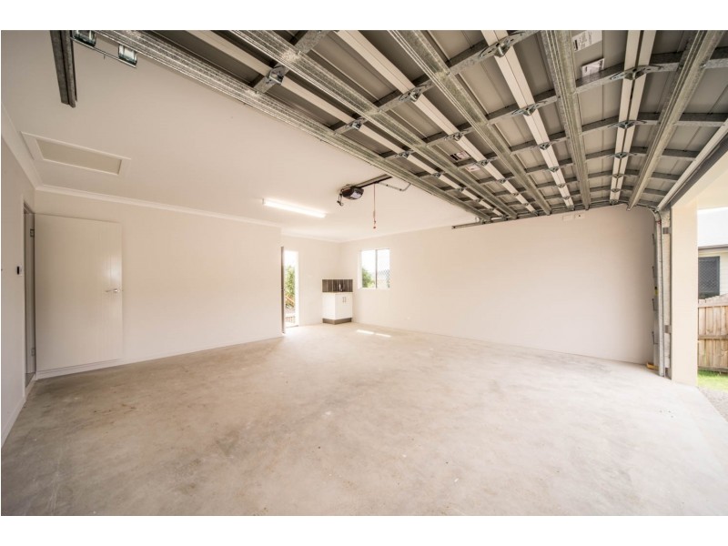 6 Bowline Lane, Cannonvale QLD 4802