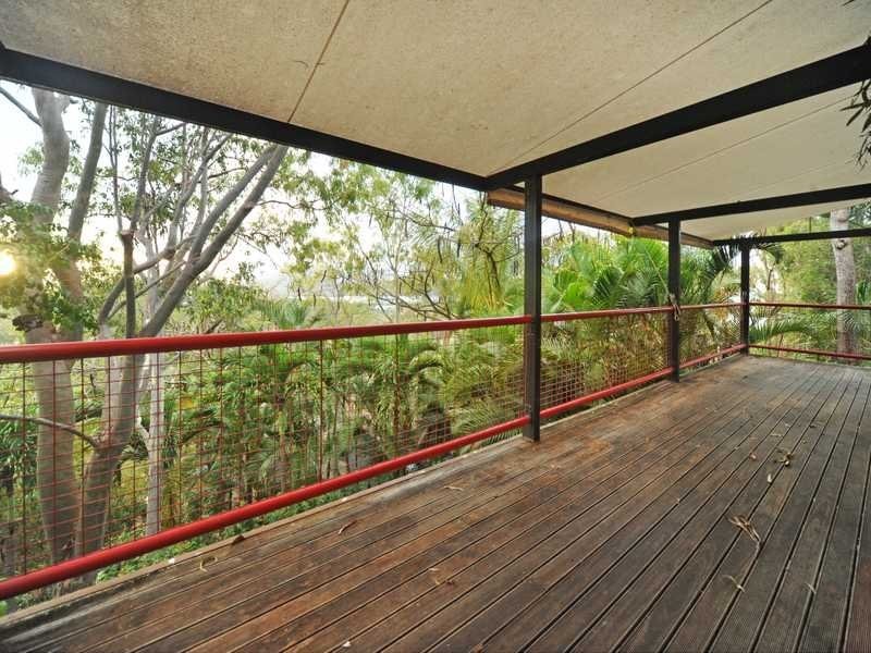 5 Macona Crescent, Cannonvale QLD 4802