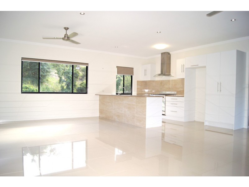 20 Scarlett Gum Close, Cannonvale QLD 4802