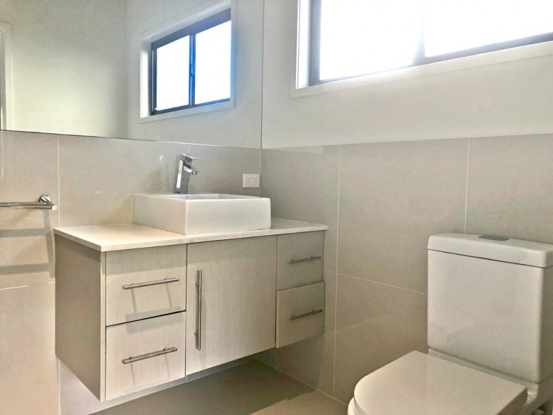 20 Scarlett Gum Close, Cannonvale QLD 4802