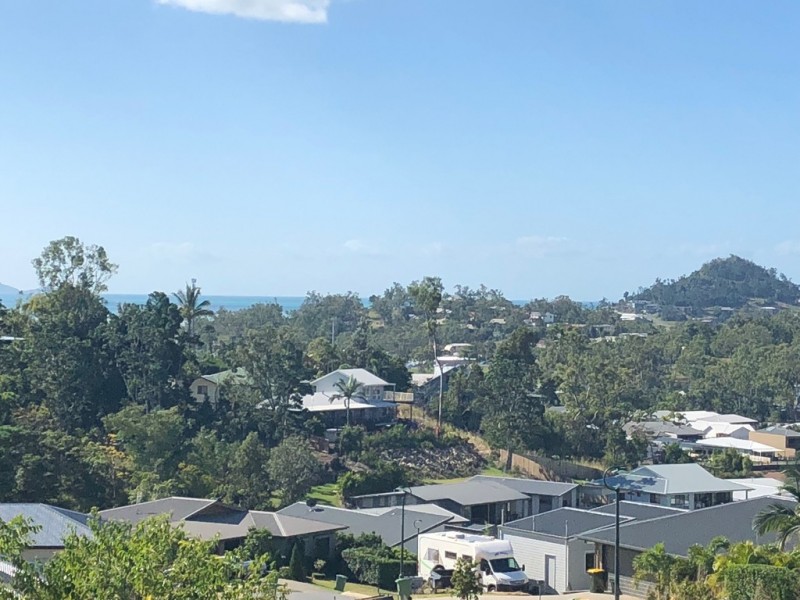 20 Scarlett Gum Close, Cannonvale QLD 4802