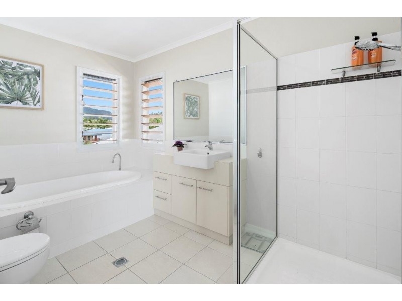 87 Abell Road, Cannonvale QLD 4802