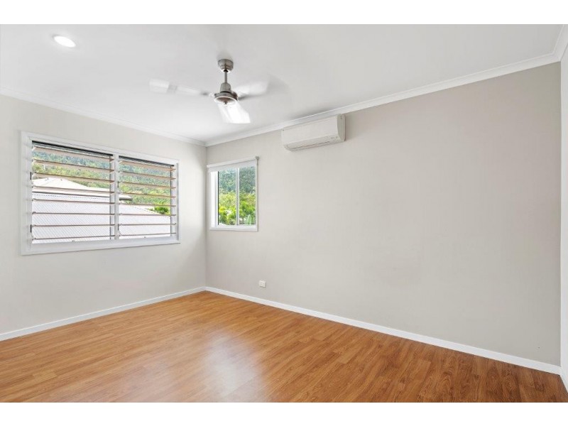 87 Abell Road, Cannonvale QLD 4802