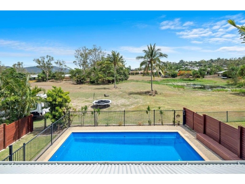 87 Abell Road, Cannonvale QLD 4802