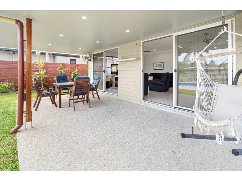 87 Abell Road, Cannonvale QLD 4802
