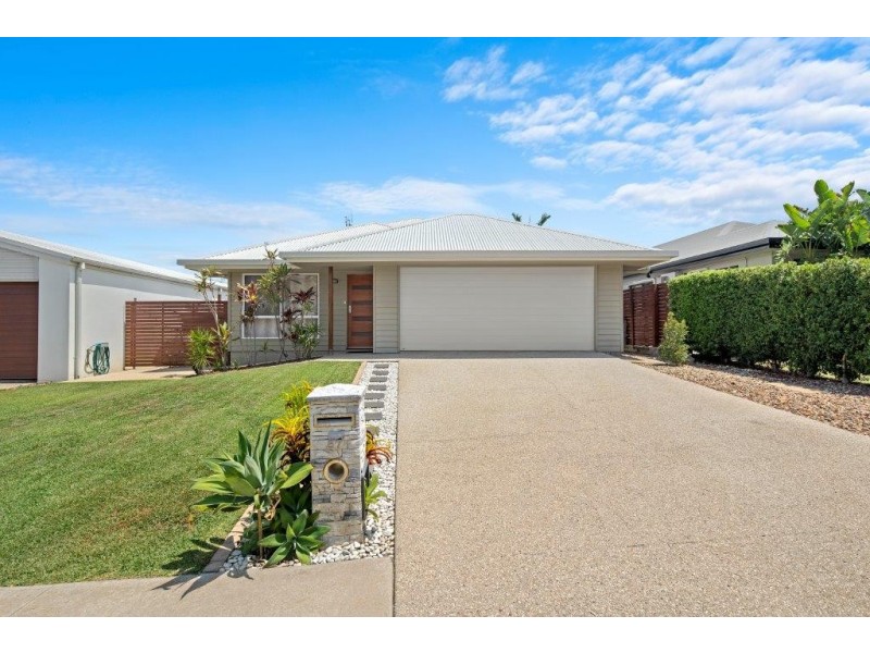 87 Abell Road, Cannonvale QLD 4802
