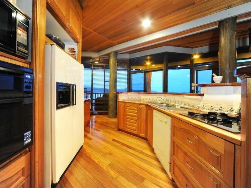 20 Kara Crescent, Airlie Beach QLD 4802