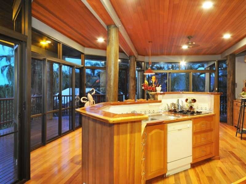 20 Kara Crescent, Airlie Beach QLD 4802