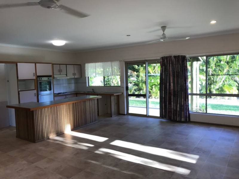 4 Stormvogel Drive, Mandalay QLD 4802