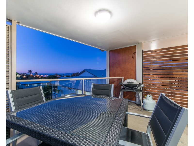 8/14 Waterson Way, Airlie Beach QLD 4802