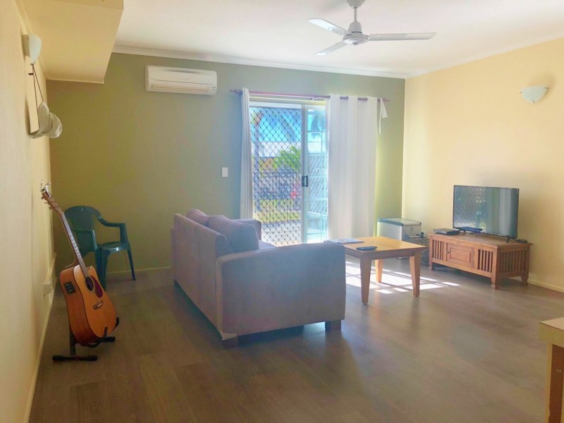 11/11 Island Drive, Cannonvale QLD 4802