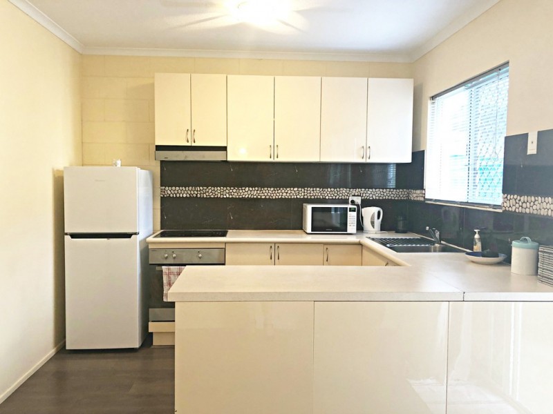 11/11 Island Drive, Cannonvale QLD 4802