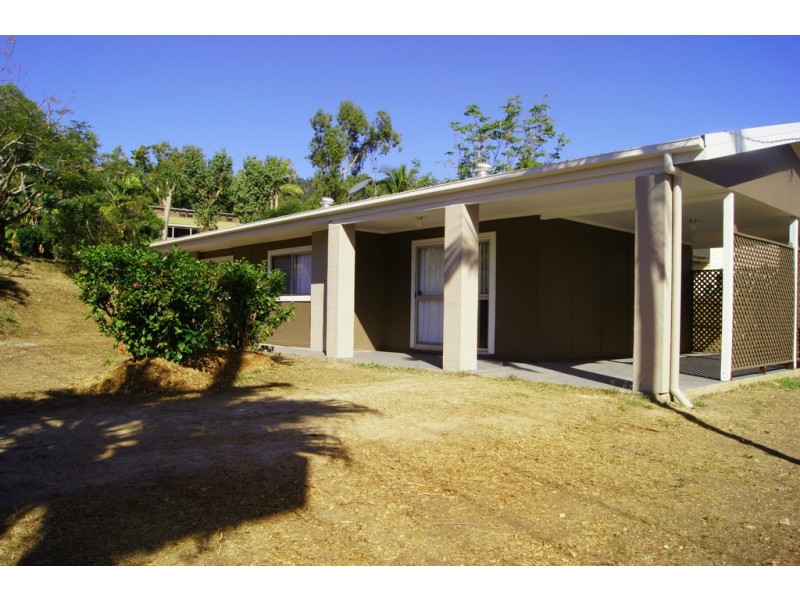 4 Adina Street, Cannonvale QLD 4802