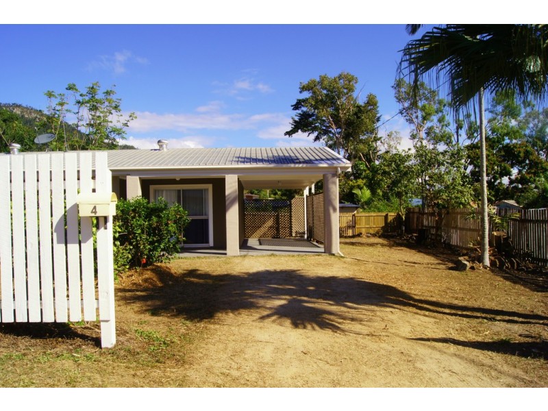4 Adina Street, Cannonvale QLD 4802