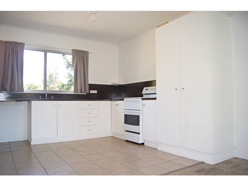 4 Adina Street, Cannonvale QLD 4802