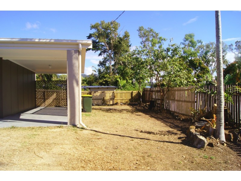 4 Adina Street, Cannonvale QLD 4802