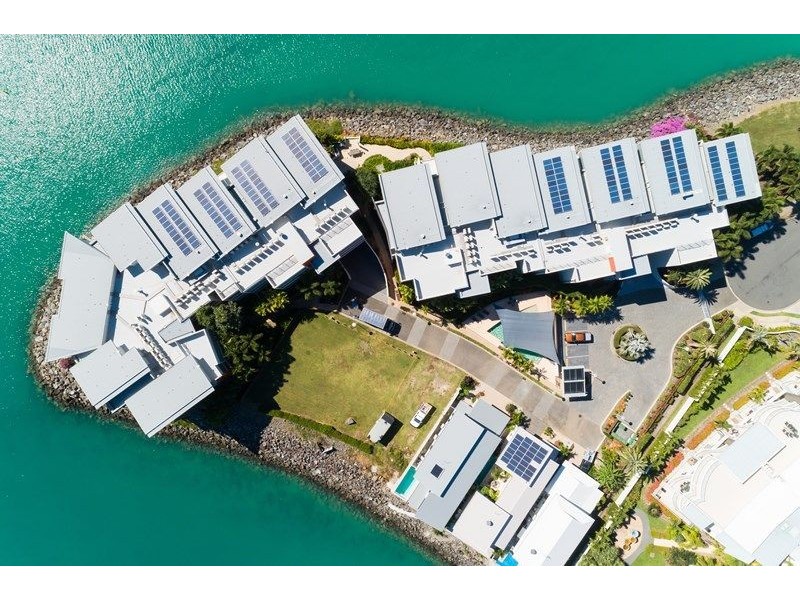 18/144 Shingley Drive, Cannonvale QLD 4802