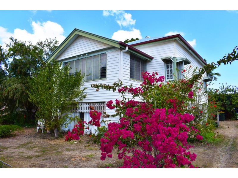 6 Smith Street, Proserpine QLD 4800