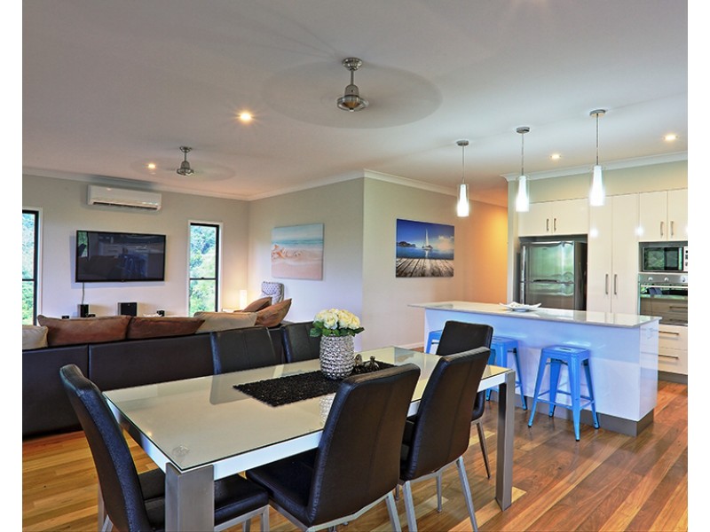2 Laguna Court, Airlie Beach QLD 4802