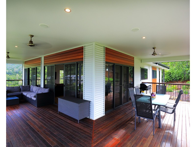 2 Laguna Court, Airlie Beach QLD 4802