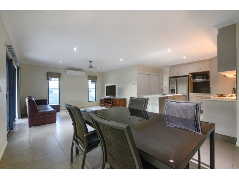 1 Endeavour Circuit, Cannonvale QLD 4802
