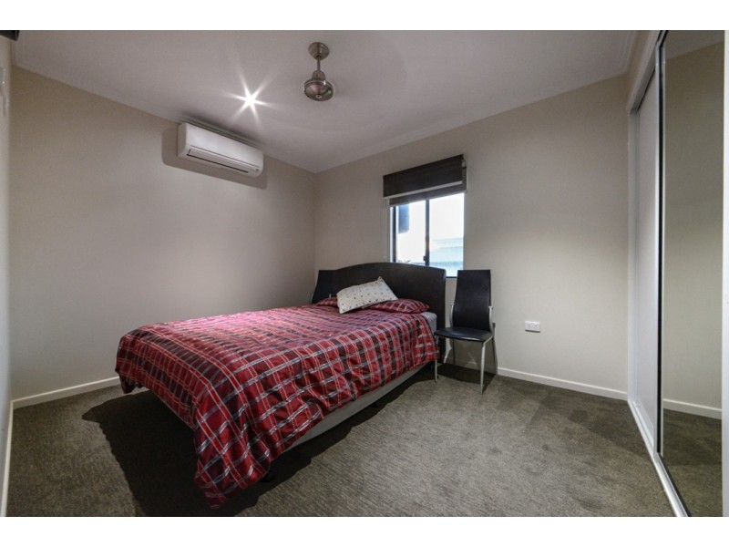 1 Endeavour Circuit, Cannonvale QLD 4802