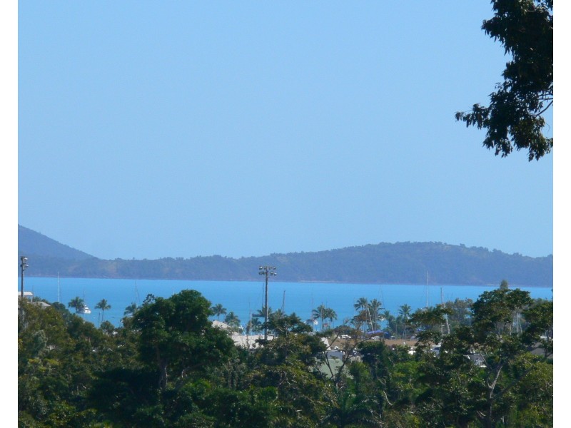 54 Kingfisher, Jubilee Pocket QLD 4802