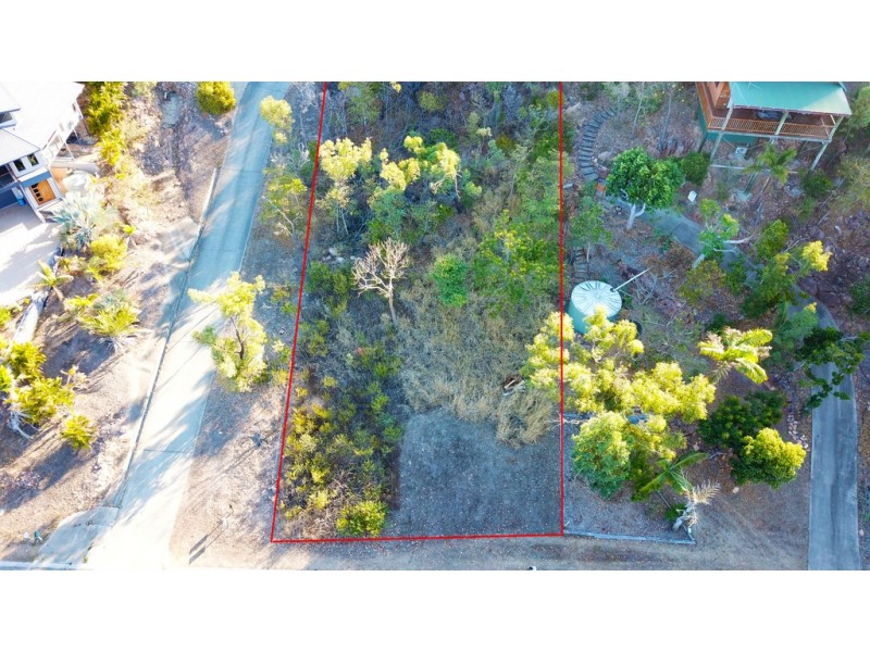 131 Gloucester Avenue, Hideaway Bay QLD 4800