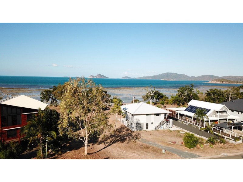 131 Gloucester Avenue, Hideaway Bay QLD 4800