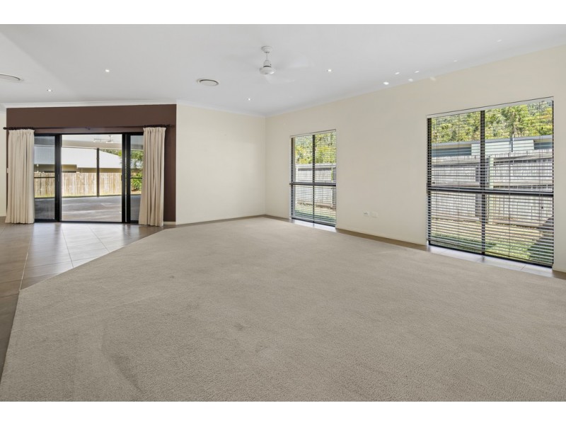 27 Armada Crescent, Jubilee Pocket QLD 4802