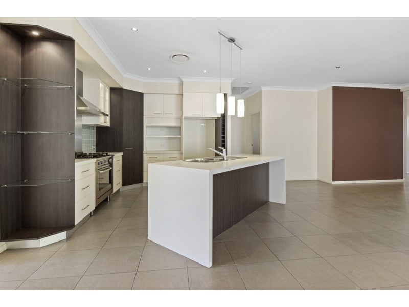 27 Armada Crescent, Jubilee Pocket QLD 4802