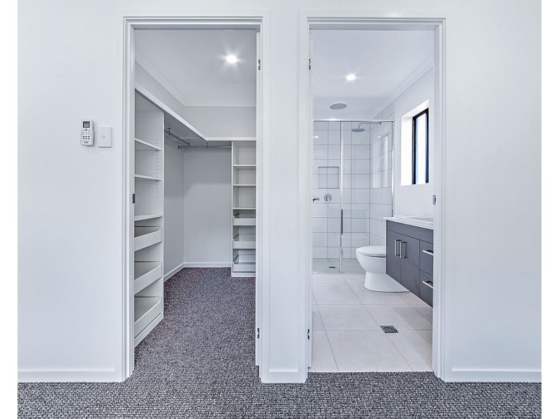 75 Trader Crescent, Cannonvale QLD 4802