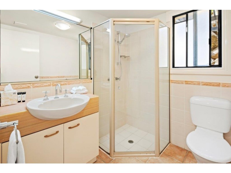 10/12 Golden Orchid Drive, Airlie Beach QLD 4802