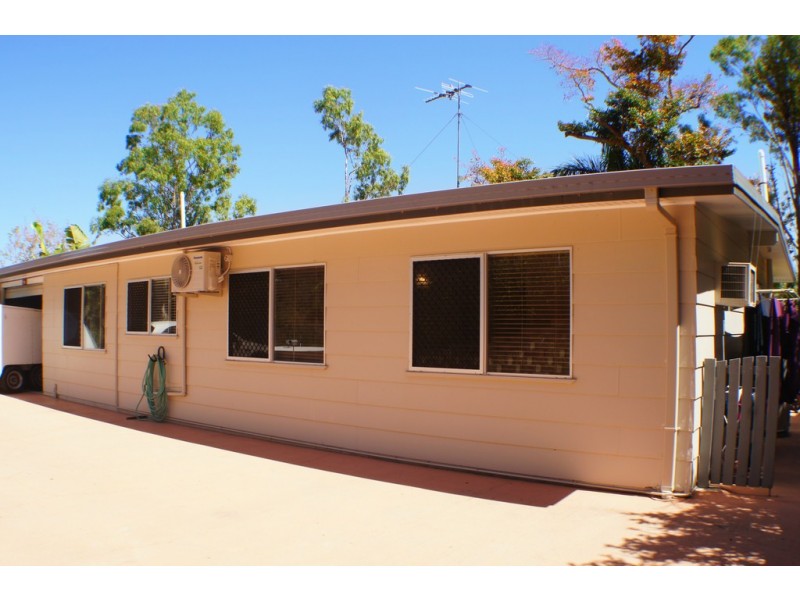 32 Manooka Drive, Cannonvale QLD 4802