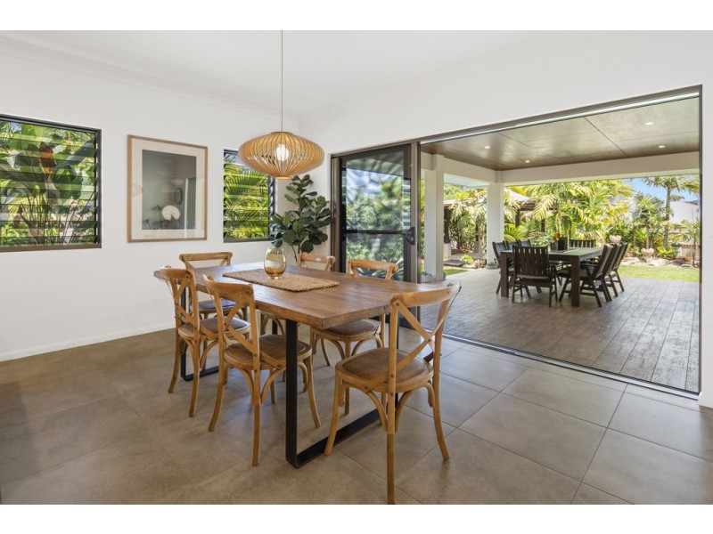 15-17 Frangipani Court, Cannon Valley QLD 4800